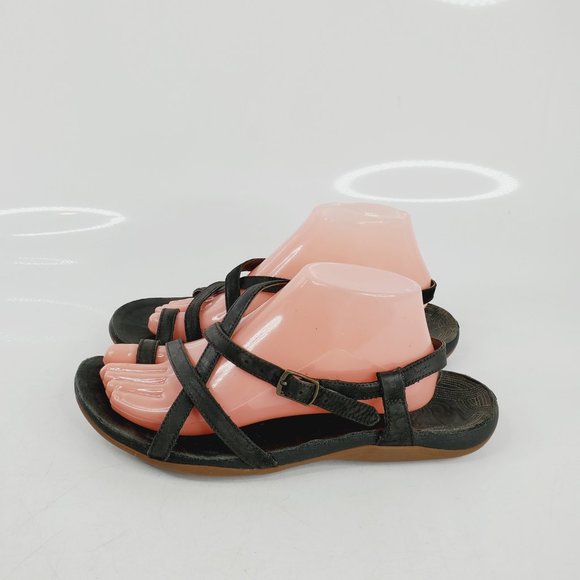 Chaco Women's Black Dorra Leather Cross Strap Buckle Strappy Sandal Size 10 - Picture 2 of 8